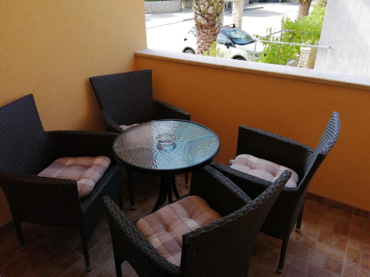 Christian Lägenhet Mali Lošinj Exteriör bild